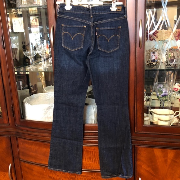 Levi’s Classic Rise Bootcut Jeans - Picture 2 of 4